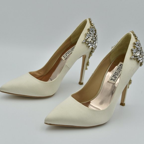 Like-new Badgley Mischka Gorgeous Pointed Toe Evening Shoes Pumps, Ivory, Size 5 - Picture 5 of 14